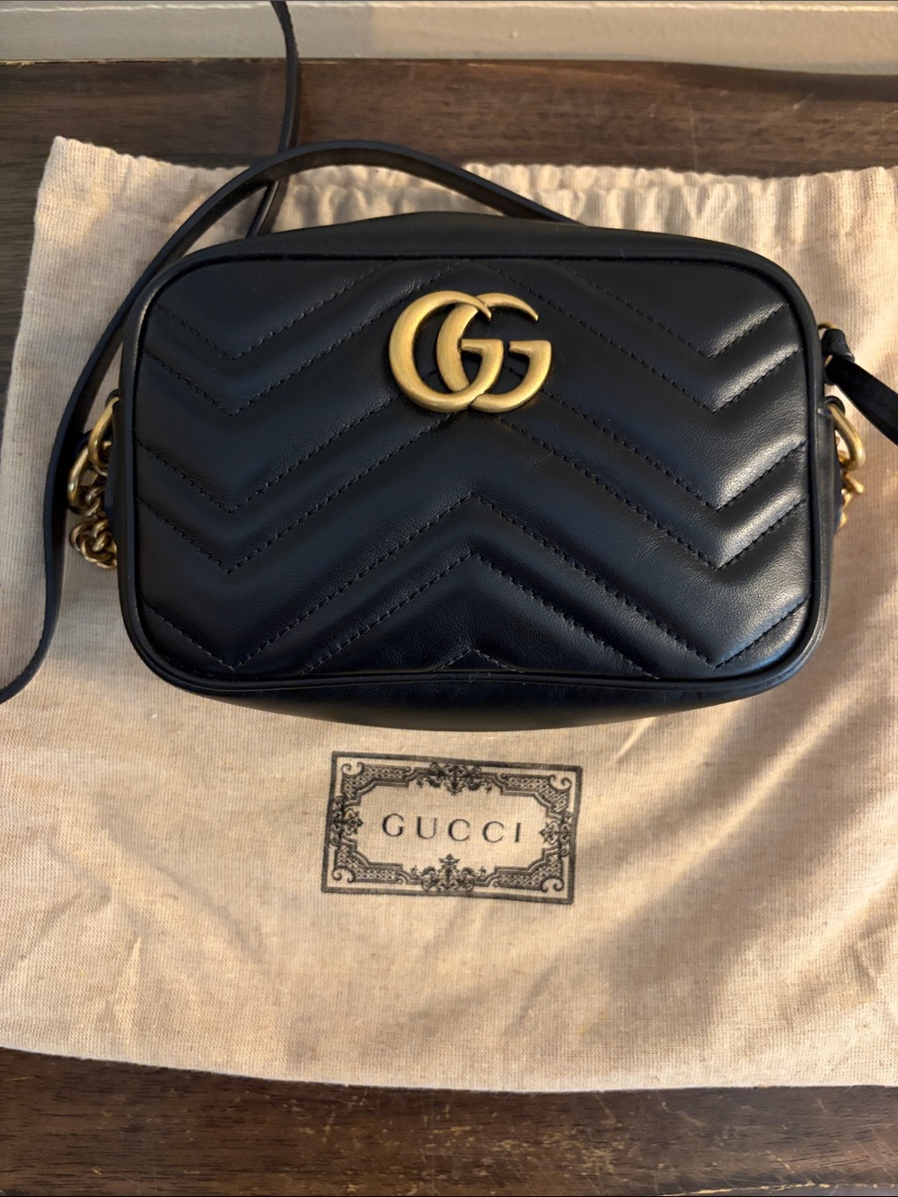 Gucci Black Chevron Leather Small Marmont Crossbody with Gold GG - Picture 2 of 11
